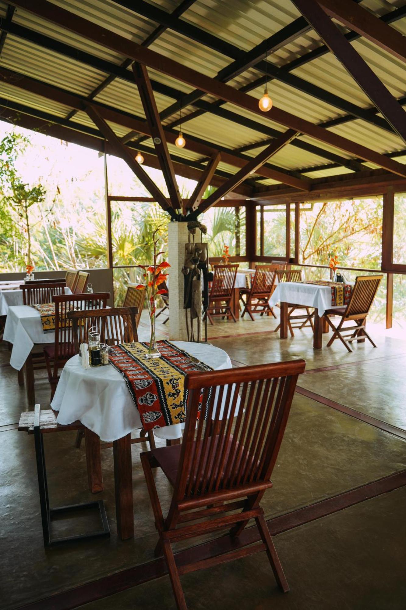 שידנגלי Naara Eco Lodge & Spa מראה חיצוני תמונה