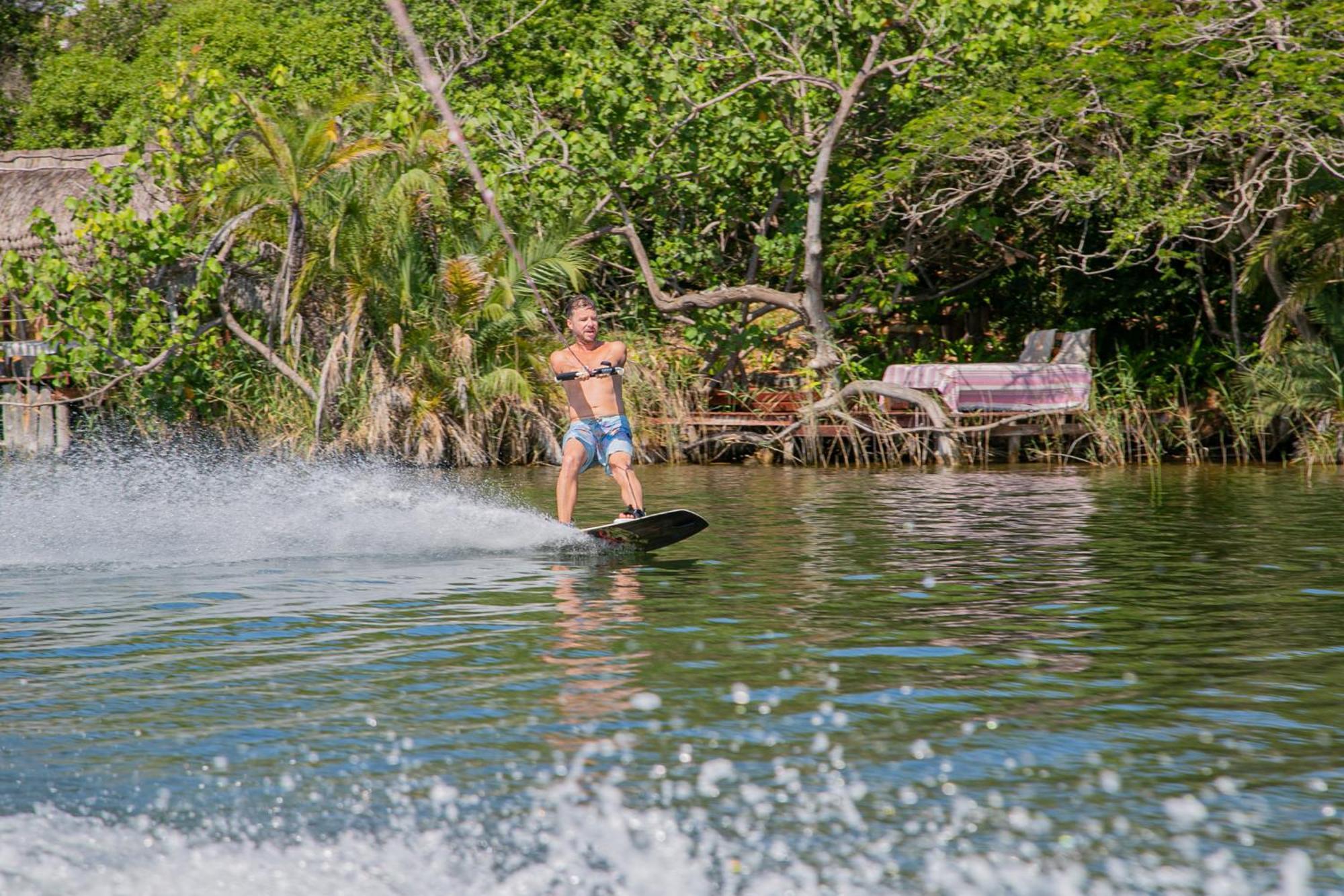 שידנגלי Naara Eco Lodge & Spa מראה חיצוני תמונה